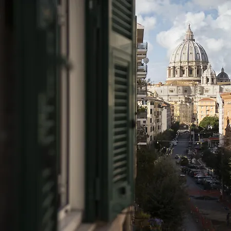 San Pietro Konukevi Roma